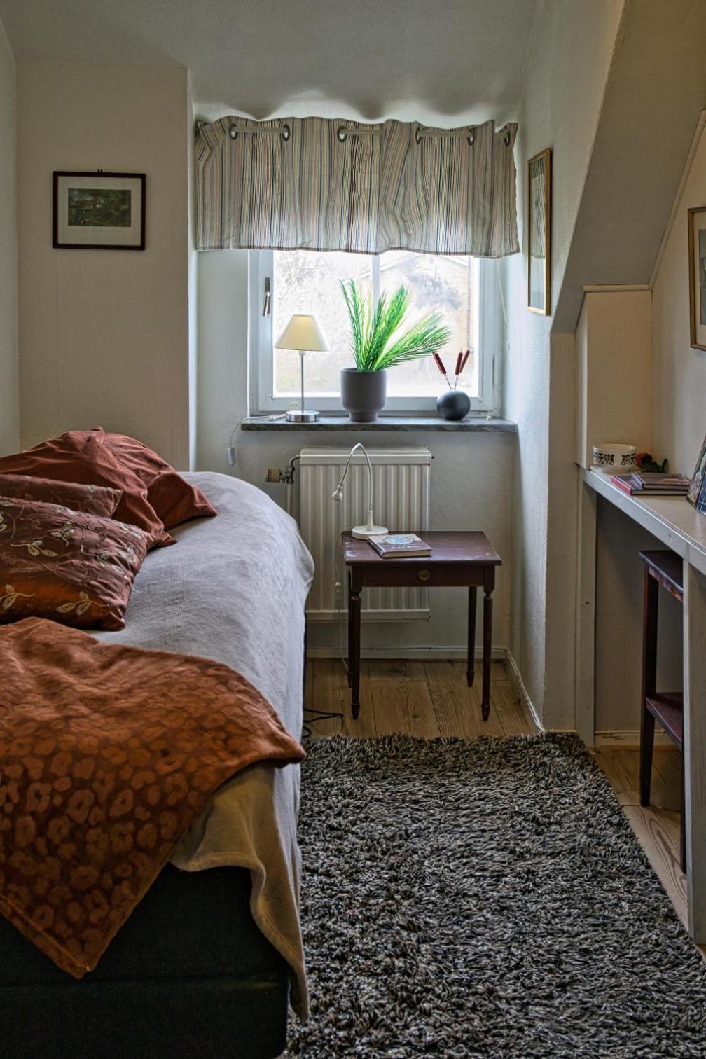 Bed And Books Pa Oesterlens Gaesthaerbaerge Glemminge Exterior photo